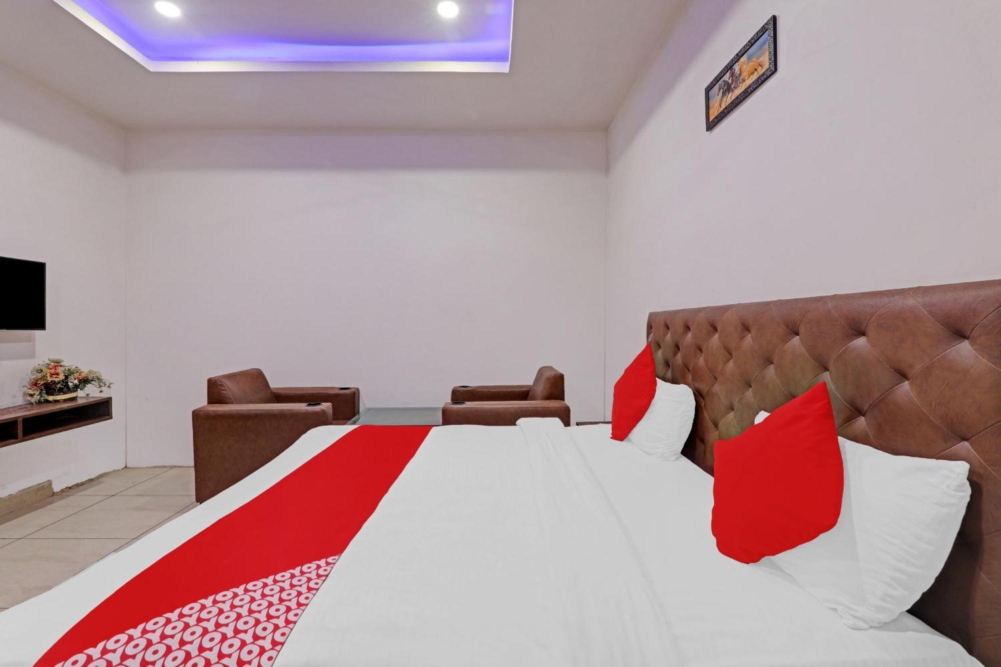 Super Hotel O Satya Shiv Inn Banthra Sikandarpur Exterior foto